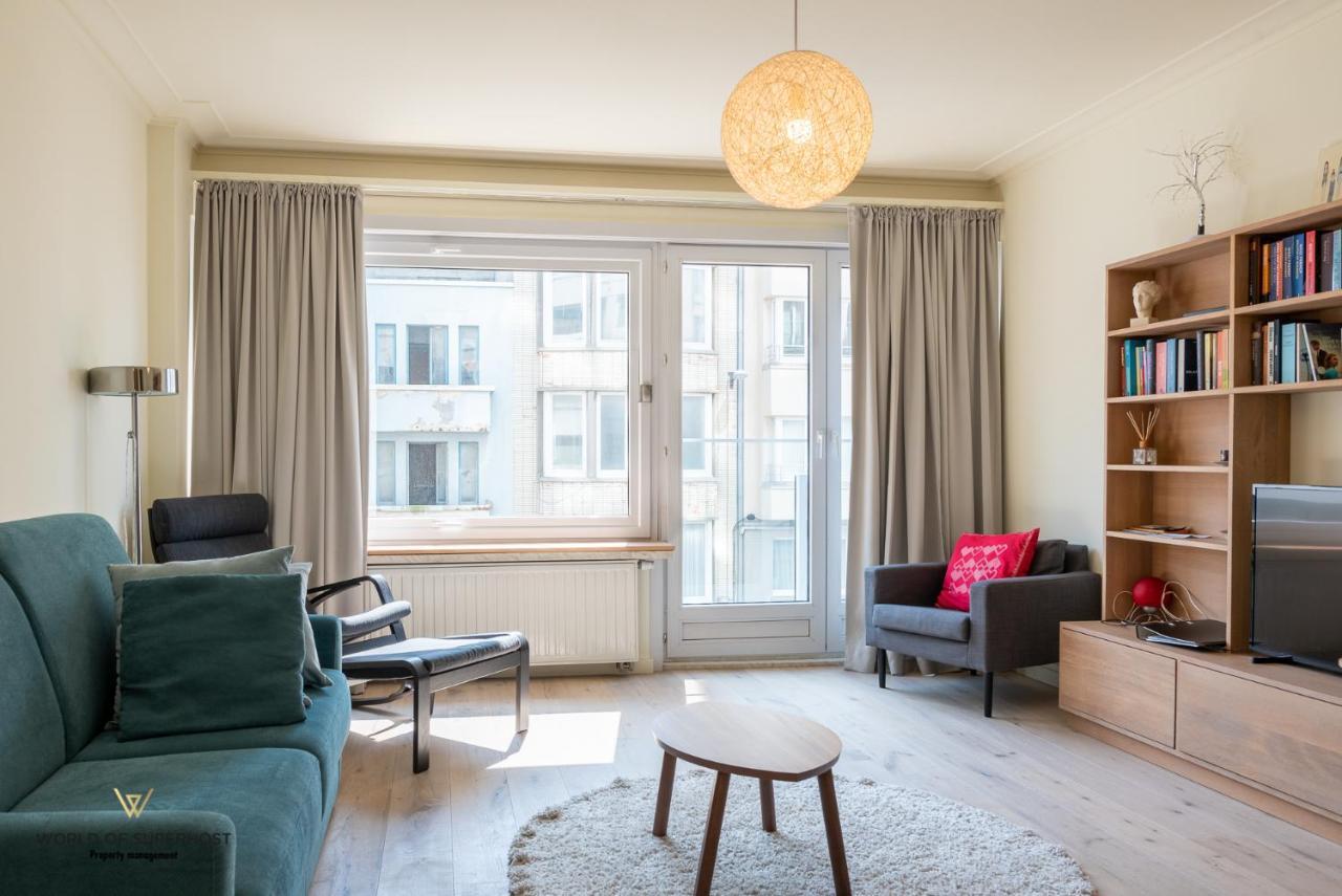 Hélène, appartement vlakbij het strand Ostenda Esterno foto