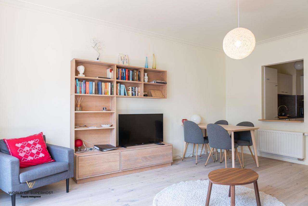 Hélène, appartement vlakbij het strand Ostenda Esterno foto